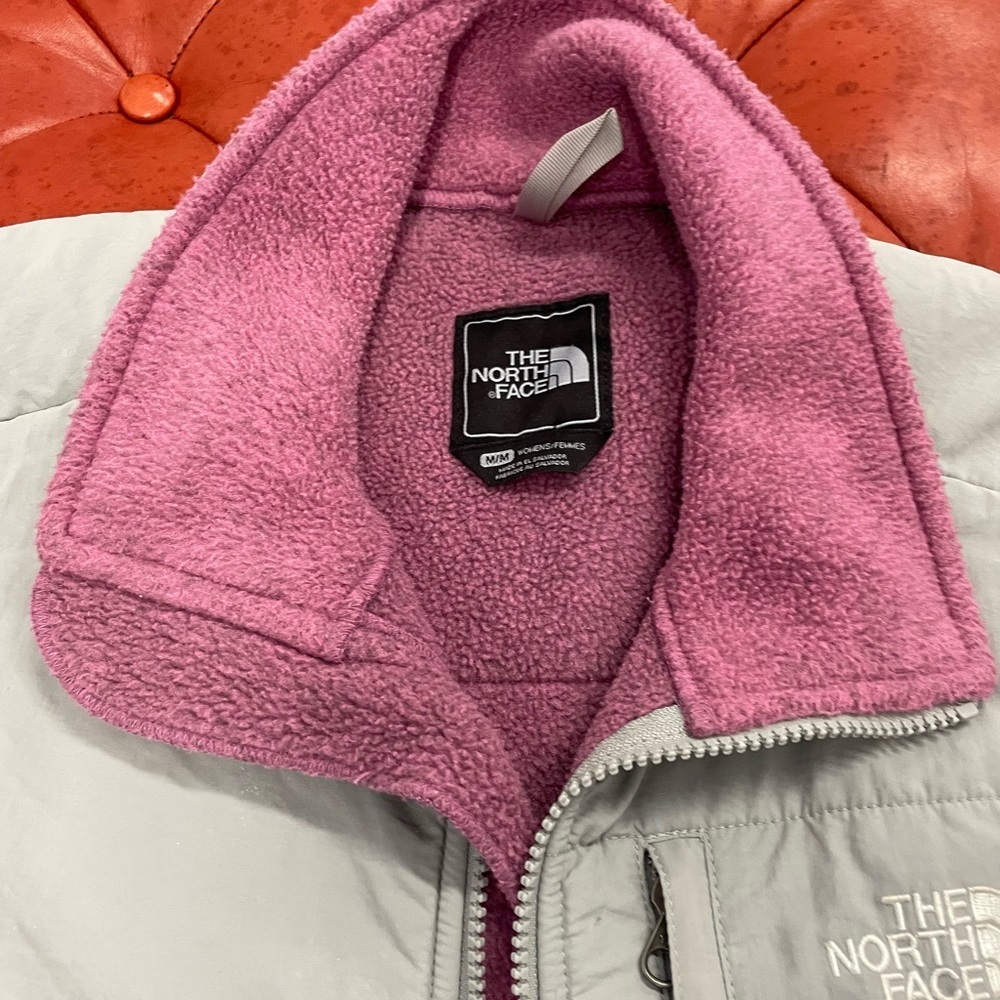The North Face Pink and Light Gray Sherpa Fleece Jacket - Picture 3 of 9